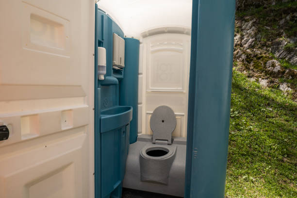 Best Portable restroom trailer rental  in Grantville, GA